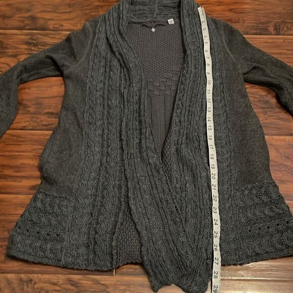 Anthropologie Knitted & Knotted Gray Knit Open Style Cardigan Sweater Casual - Picture 6 of 10